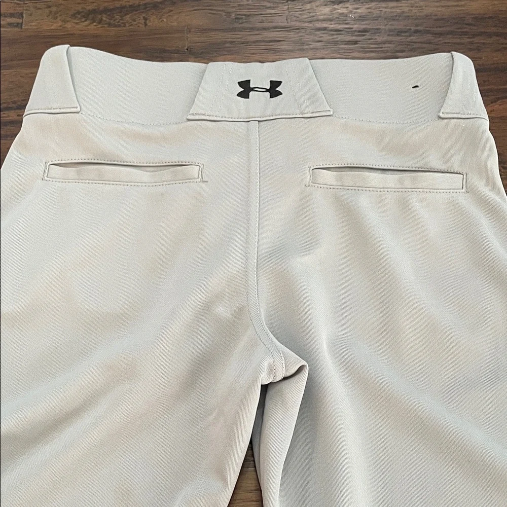 Under Armour Cream Athletic Pants
